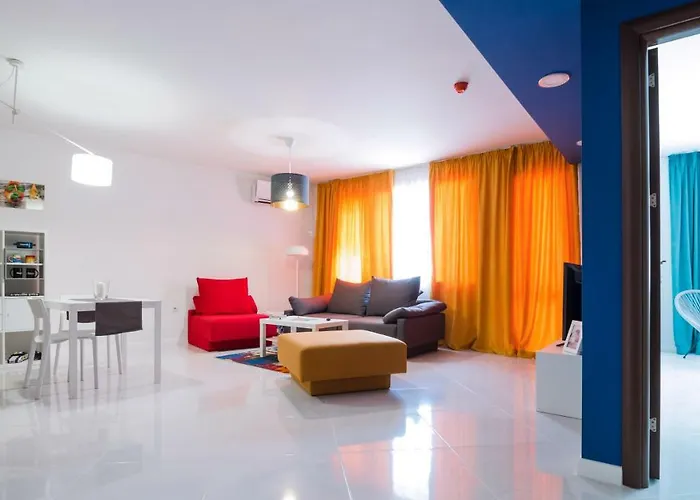 Apartment Pop Your Colors - Funky And Modern 1bdr By Flat Mаnager
